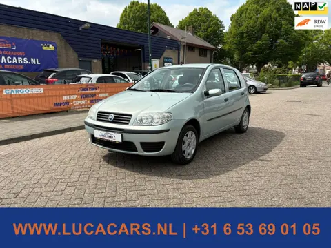 Fiat Punto 1.4-16V Dynamic AIRCO + NIEUWE APK!