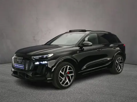 Audi Q6 e-tron quattro 100 kWh | Trekhaak | Panorama Dak | Luchtvering | Head-up | Bang & Olufsen 3D