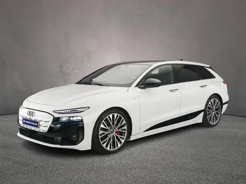 Audi A6 Avant e-tron S edition quattro 100 kWh | Luchtvering | Panorama Dak | Matrix | Camera | Head