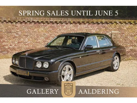 Bentley Arnage T PRICE REDUCTION "Diamond Black" VAT CAR! Executed in "Diamond Black" over "Beluga" 
