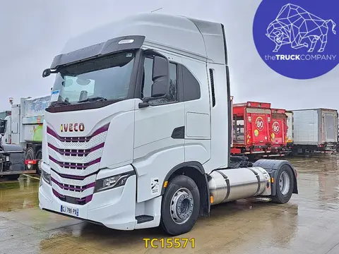 Iveco S-Way 460 (bj 2022, automaat)