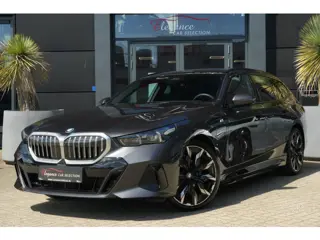 BMW 5 Serie Touring 530e M Sport High Executive 300pk HarmanKardon/Stoelventilatie/360Camera