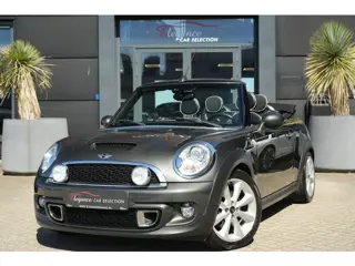 MINI Cabrio 1.6 Cooper S 184pk HarmanKardon/Navigatie/Stoelverwarming