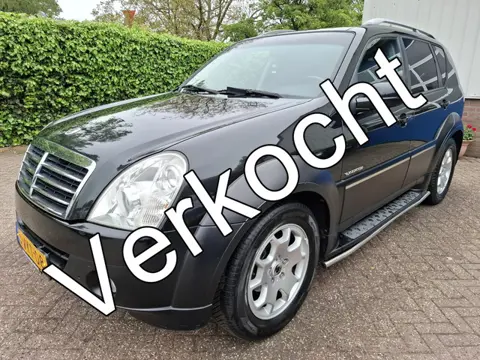 SsangYong Rexton RX 270 XVT LEER/CLIMAT/CRUISE/TREKHAAK/NAVI 186PK