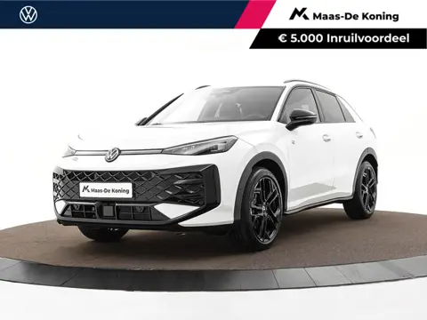 Volkswagen T-Roc R-Line First Edition 1.5 eTSI 150 PK 7 versn. DSG · Electrische achterklep · Achter