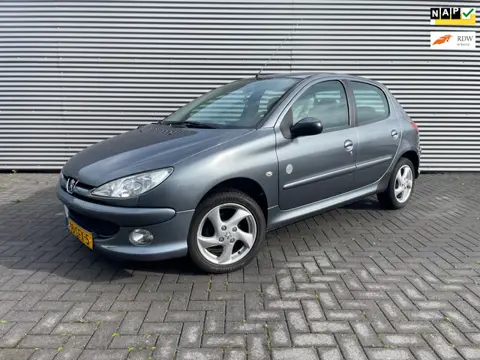 Peugeot 206 1.4 Génération bouwjaar 2008 met nw apk