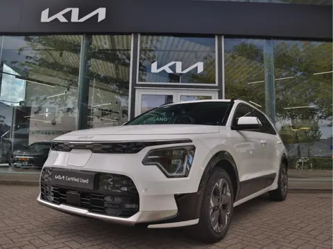 Kia Niro EV DynamicLine 64.8 kWh Stoelverwarming | Elektr. Stoel | Camera | Dodehoek Detectie | tot 