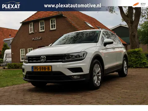 Volkswagen Tiguan 1.4 TSI ACT Comfortline DSG. | Panorama | Massage-Stoelen | Full Led | Stoelverwar