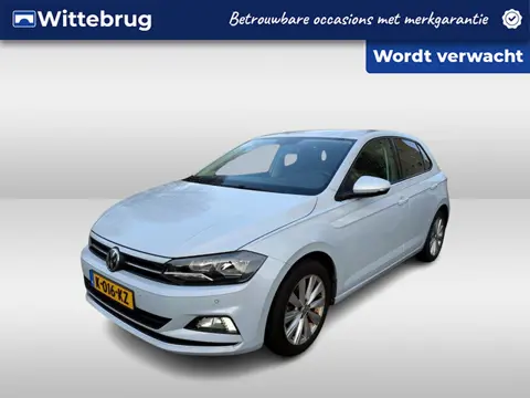 Volkswagen Polo 1.0 TSI 95pk Highline Executive / Navigatie / Carplay / Parkeer sensoren V+A / Carpl