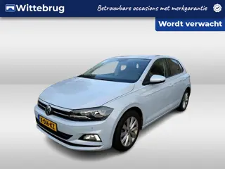 Volkswagen Polo 1.0 TSI 95pk Highline Executive / Navigatie / Carplay / Parkeer sensoren V+A / Carpl