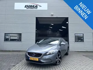 Volvo V40 2.0 T2 Nordic+ / Trekhaak / Navigate
