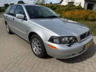 Volvo V40 2.0 Europa (bj 2004)