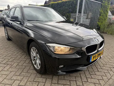 BMW 3 Serie Touring 318d Executive (bj 2013)