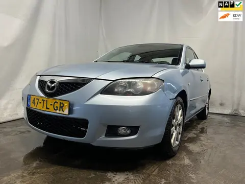 Mazda 3 1.6 S-VT Touring - Schade