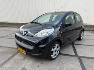 Peugeot 107 1.0-12V XS airco
