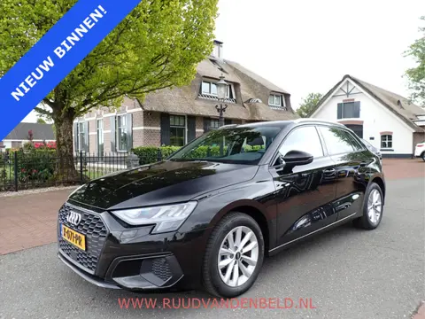 Audi A3 Sportback 35 TFSI Pro Line !! INCL 12 MAAND GARANTIE !! / ACC / CARPLAY / STOELVERWARMING