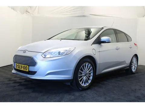 Ford Focus Titanium Electric (bj 2013, automaat)