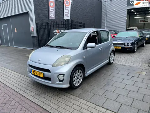 Daihatsu Sirion 2 1.3-16V Comfort Trekhaak Airco NAP APK 1 Jaar