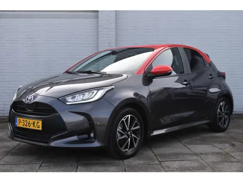 Toyota Yaris 1.5 Hybrid Tokyo Spirit Automaat 116pk | Keyless entry | Achteruitrijcamera | Dealer on