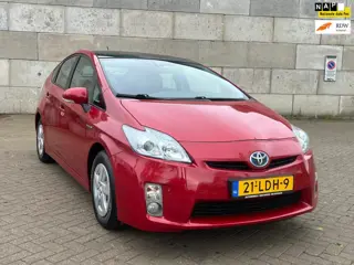 Toyota Prius 1.8 Aspiration pano,airco,dealer onderhouden