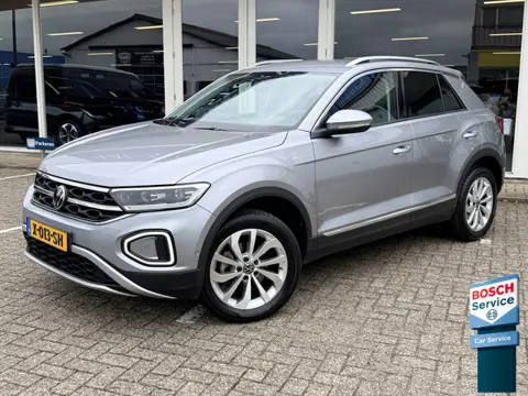 Volkswagen T-Roc 1.5 TSI Style | Automaat | LED | Keyless | Adapt. Cruise | Apple/Android | PDC v+a 