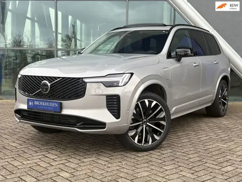 Volvo XC90 2.0 T8 Plug-in hybrid AWD Ultra Dark 455pk Luchtvering / Bowers Wilkins / Trekhaak / Mass