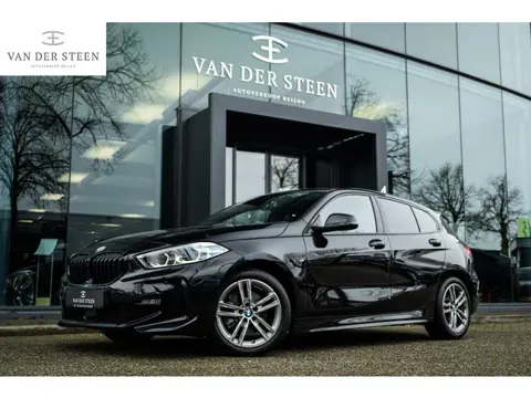 BMW 1-serie 118i M Sport | Stuurwielverwarming