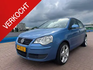 Volkswagen Polo 1.6-16V