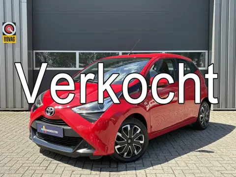 Toyota Aygo 1.0 VVT-i x-play Automaat | Airco | Camera | DAB | LED | Scherm  | Interesse? Bel of App