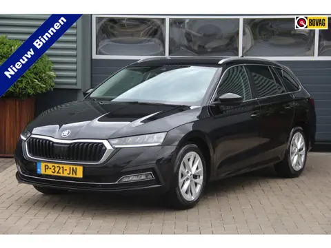 Skoda Octavia Combi 1.0 e-TSI Business Edition Plus | HUD | Keyless-Go | CarPlay | Cockpit |Camera |