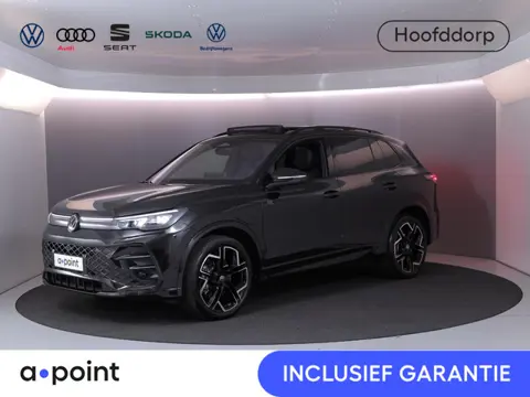 Volkswagen Tiguan 1.5 eHybrid R-Line Edition 272 pk Automaat (DSG) | Verlengde garantie | Navigatie 