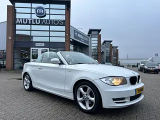 BMW 1-serie Cabrio 118i High Executive LEDER STOELVMNG NAVI NAP APK