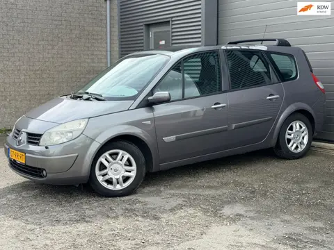 Renault Grand Scénic 2.0-16V Automaat