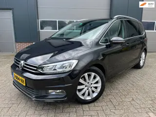 Volkswagen Touran 1.4 TSI Highline-Massage-Carplay-Navi-LM-LED!