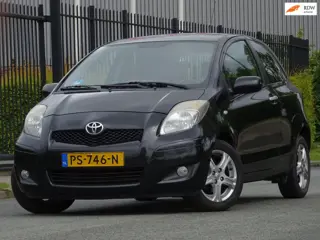 Toyota Yaris 1.3 VVTi BJ2011 ZWART 136DKM/CLIMA/PDC/APK