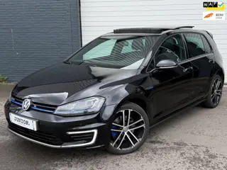 Volkswagen Golf 1.4 TSI GTE PANORAMADAK/KEYLES/LEDER/CAMERA/LED