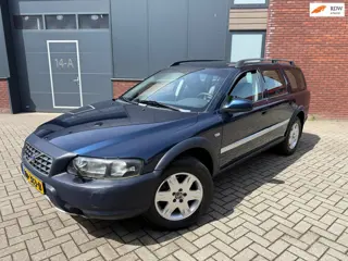 Volvo V70 XC 2.4 T AWD Comfort Luxury 7 PERSOONS AUTOMAAT/NIEUWE APK/YOUNGTIMER/COMPLEET DEALER ONDE