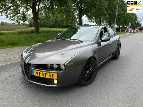 Alfa Romeo 159 2.2 JTS Distinctive LEER/CRUISE/CLIMA/NAVI