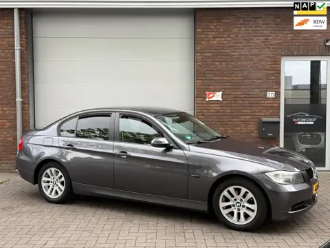 BMW 3-serie 320i Dynamic Executive|AIRCO|NIEUWE APK|CAMERA