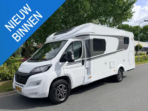 Carado T337 Fiat Camper 140PK Automaat•TV•Airco