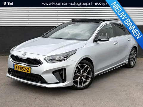 Kia Ceed 1.0 T-GDi GT-Line Schuif/kanteldak, Trekhaak, Stoel- & Stuurwiel verwarmd, Smart Key, Clima