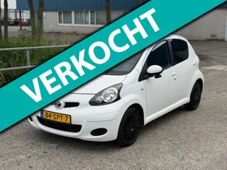 Toyota Aygo 1.0-12V Comfort Navigator!2011!5-deurs!Airco!Automaat!