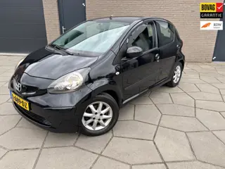 Toyota Aygo 1.0-12V | AIRCO| 5 Deurs | Lichtm. velg.|All season|Zwart metallic