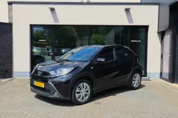 TOYOTA AYGO X 1.0 VVT-I S-CVT PLAY, Airco, Camera, Automaat