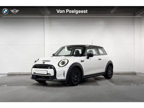 MINI 3-Deurs Electric Classic | Stuurwielverwarming | Driving Assistant | Stoelverwarming |