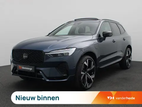 Volvo XC60 2.0 T6 Plug-in hybrid AWD Plus Black Edition 350PK Panoramadak, Trekhaak, 22" LM Velgen, 