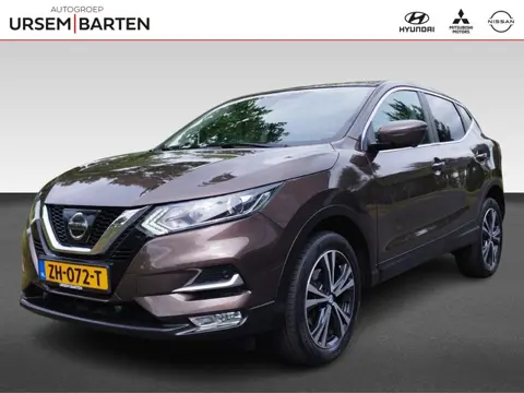 Nissan QASHQAI 1.6 N-Connecta | Trekhaak | Stoelverwarming Half leder | 360 Camera | Comfort pakket