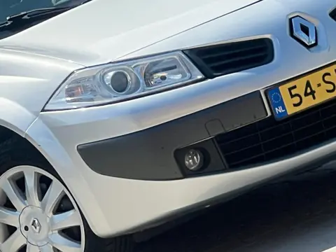 Renault Mégane Coupé-Cabriolet 1.6-16V Tech Line /Gris Platine/Keurig exemplaar