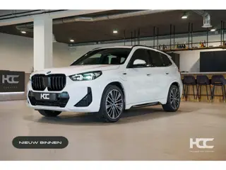 BMW X1 xDrive25e | M Sport | Pano | Harman | 20'' Velgen