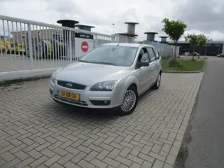 Ford Focus Wagon 1.8-16V Ambiente Flexifuel